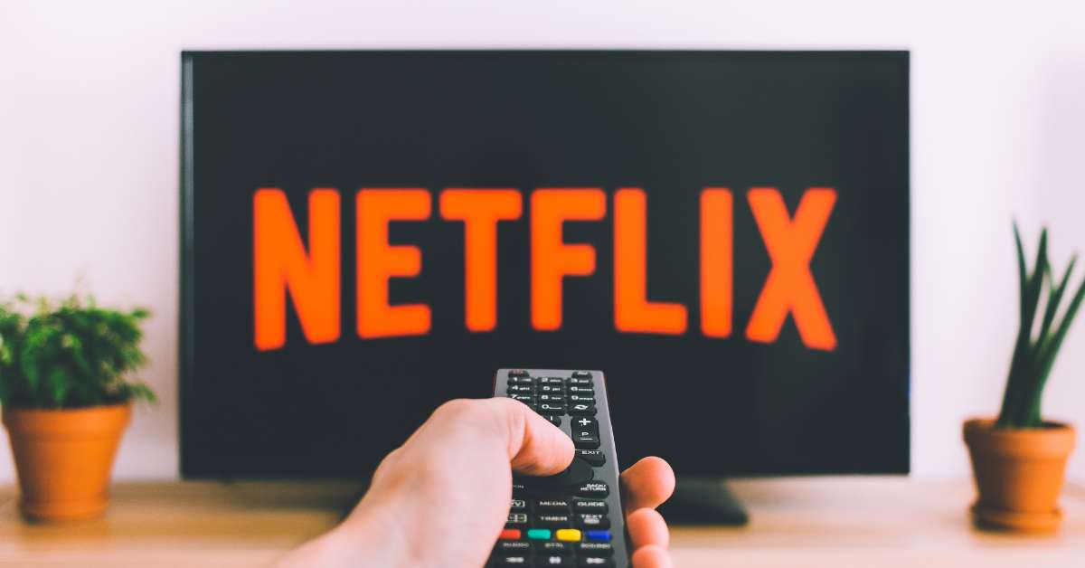 Como ganhar dinheiro assistindo Netflix? Assim é possível
